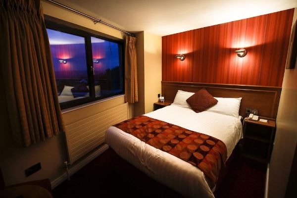 The Valley Hotel (Augher)